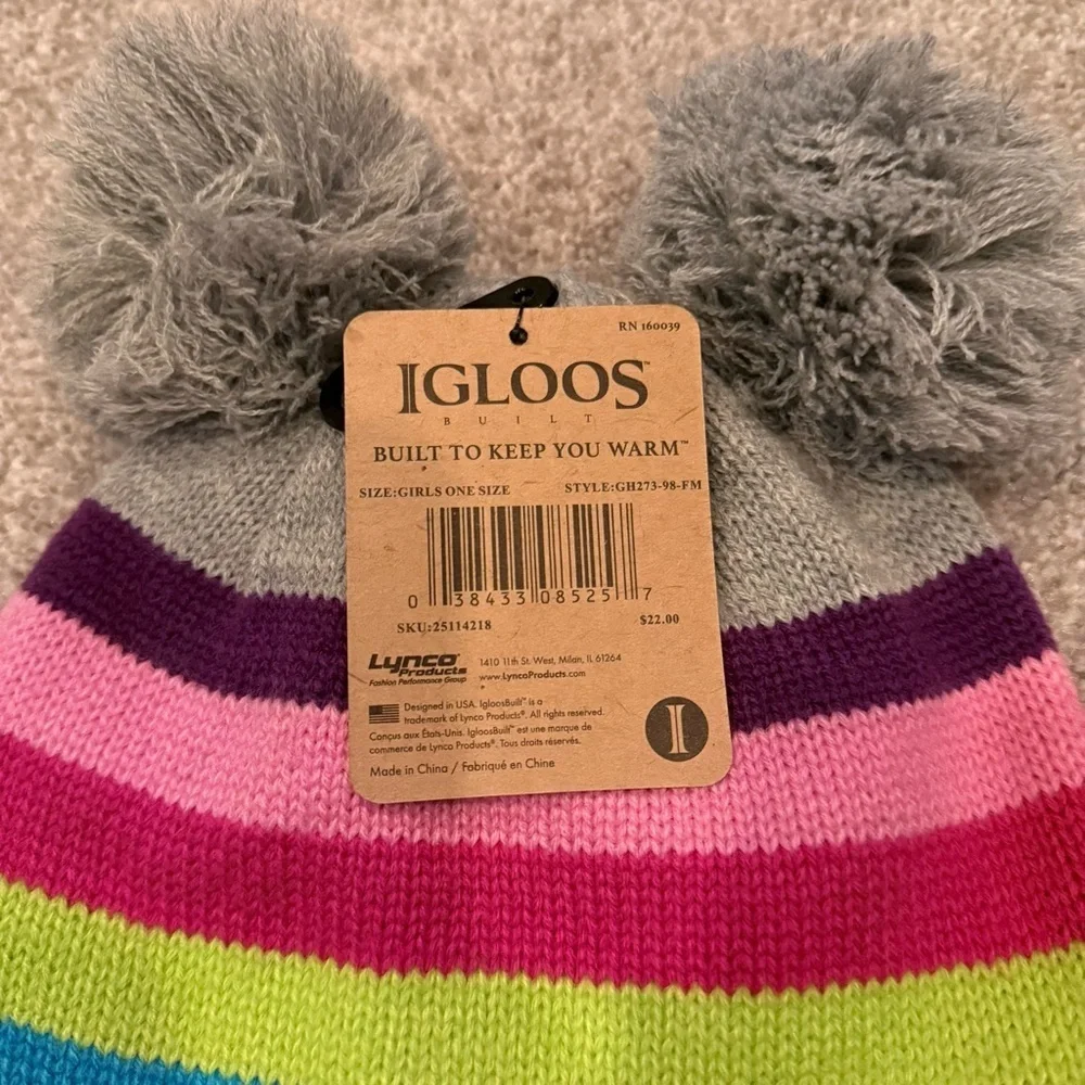NWT Igloo’s youth girls hat with Pom-Pom’s